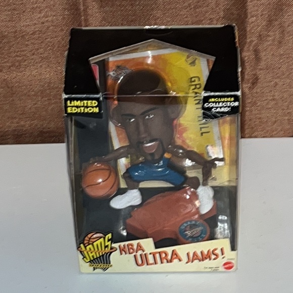 1999 NBA ULTRA JAMS! DETROIT PISTONS GRANT HILL  LIMITED Heads Up Bobblehead - Picture 3 of 8